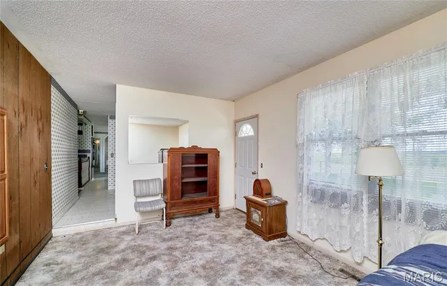 $285,000 | 339 White Road, Hawk Point, MO 63349