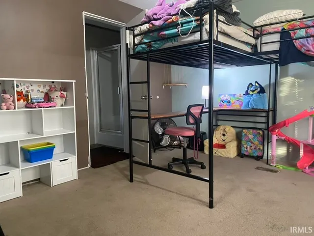 $215,000 | 6175 East 250 South, Bringhurst, IN 46913