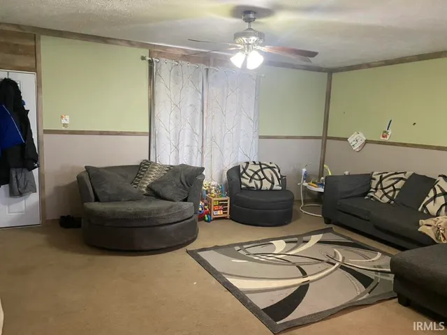 $215,000 | 6175 East 250 South, Bringhurst, IN 46913