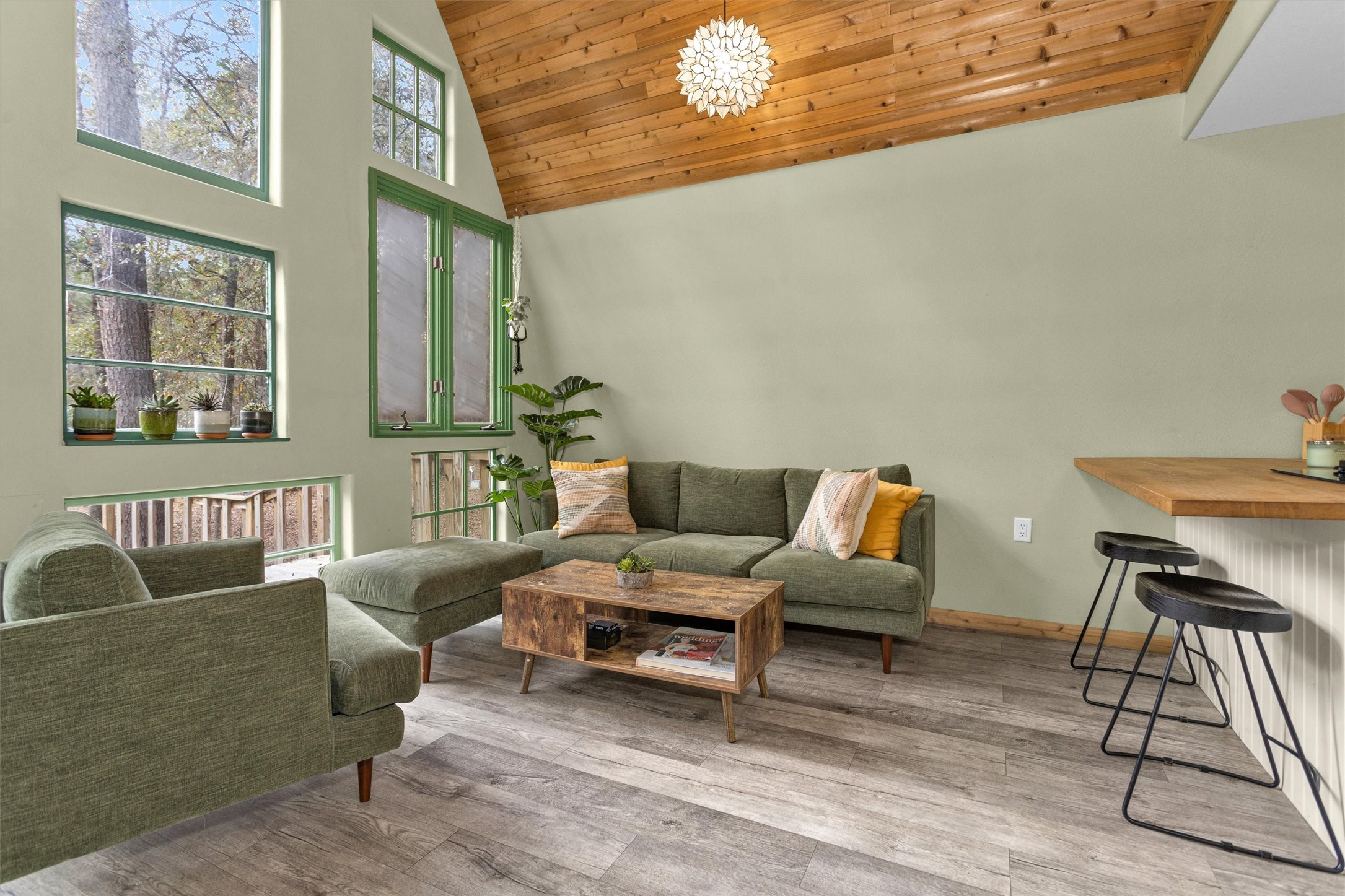 215 Fm 2929 Road Huntsville, TX 77340 - Photo 18 of 50 1 bed/1 bath cabin