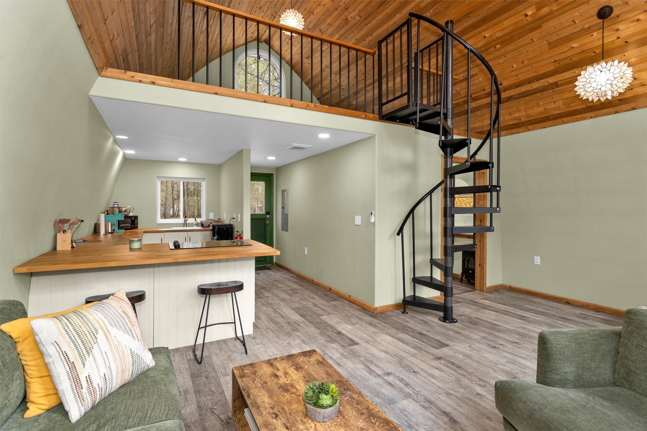 215 Fm 2929 Road Huntsville, TX 77340 - Photo 19 of 50 1 bed/1 bath cabin