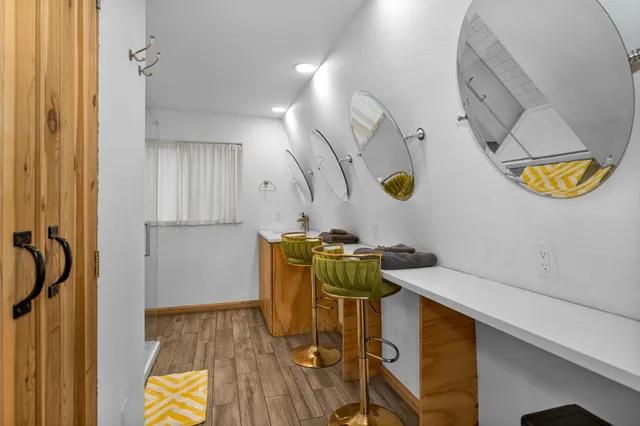 $1,499,000 | 215 Fm 2929 Road, Huntsville, TX 77340