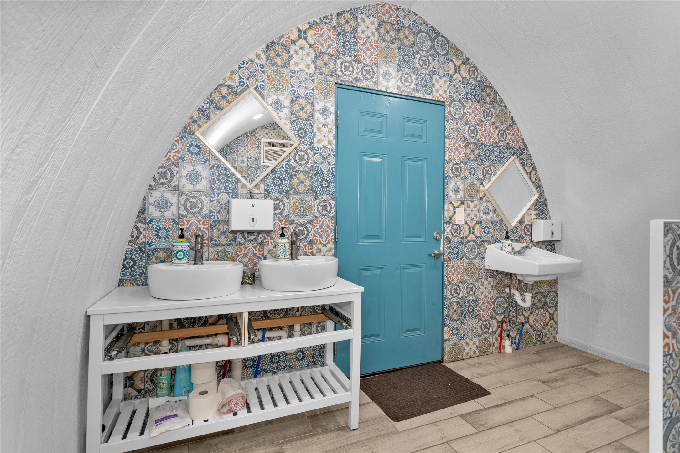 215 Fm 2929 Road Huntsville, TX 77340 - Photo 35 of 50 Public restrooms