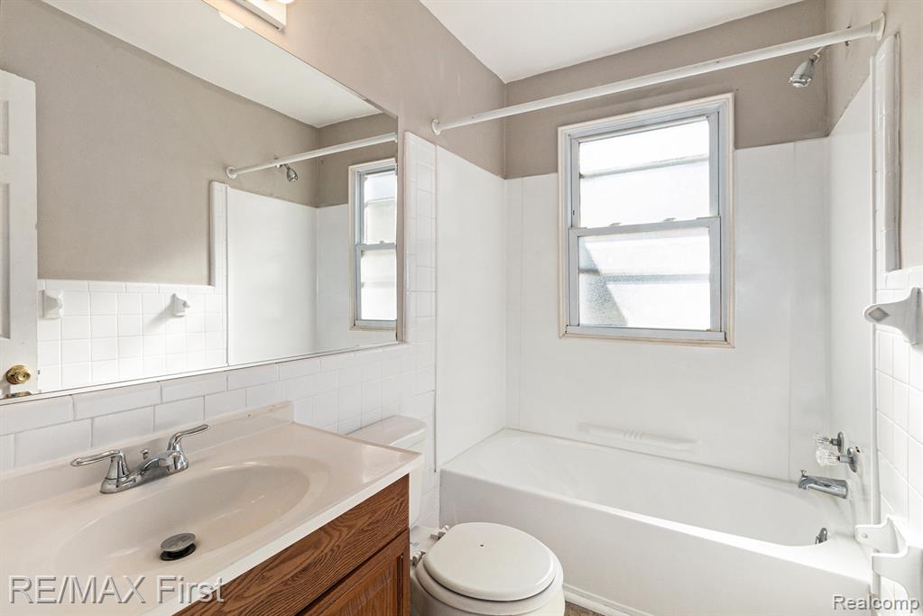 5584 Toepfer Road Warren, MI 48091 - Photo 16 of 25 Gallery Image 16