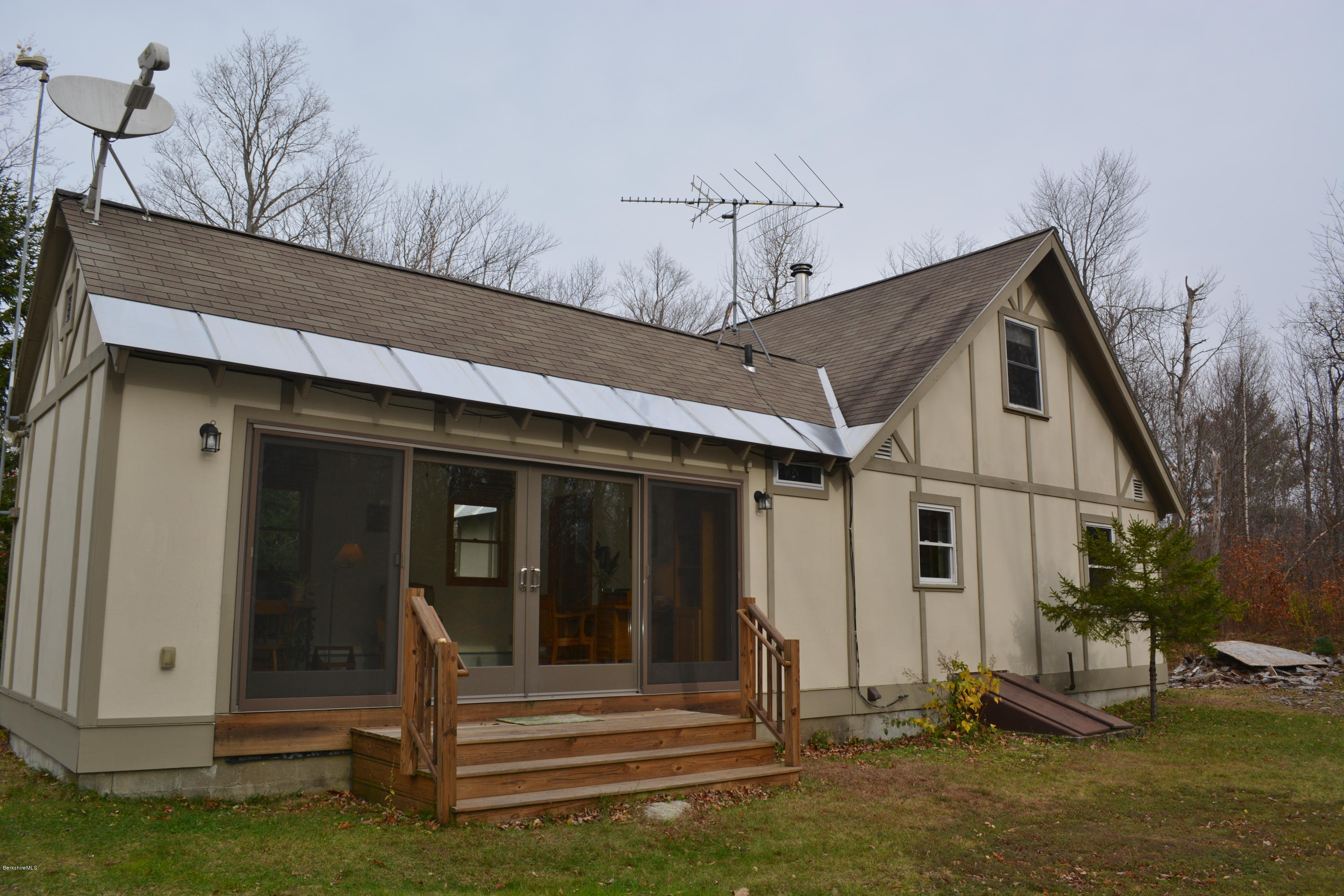 809 County Road Becket, MA 01223 - Photo 4 of 30 Exterior