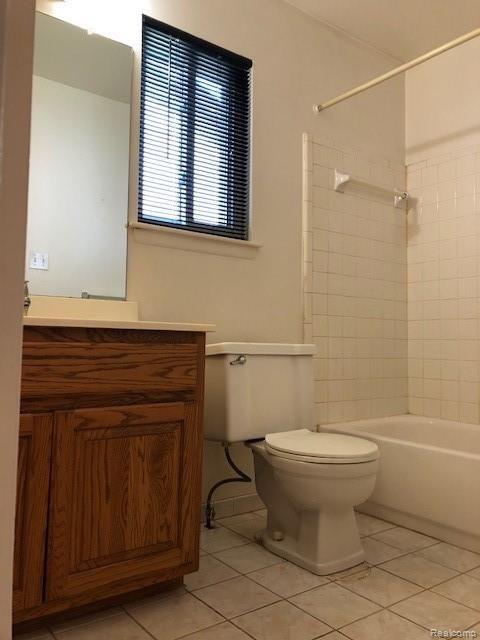 8401 18 18 Mile Road, Unit 173 Sterling Heights, MI 48313 - Photo 8 of 12