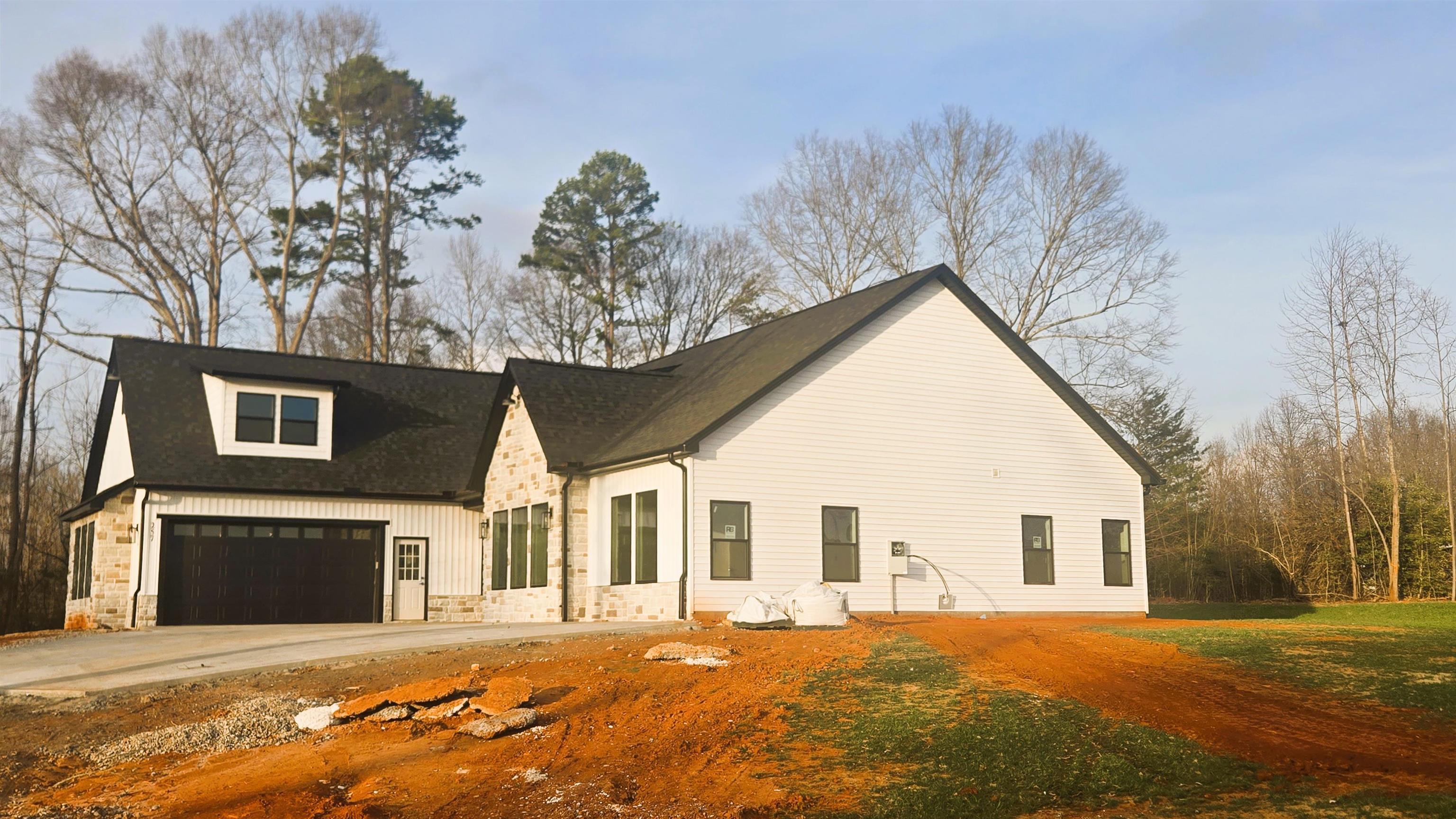 257 State Rd S-42-742 Wellford, SC 29385 - Photo 4 of 29