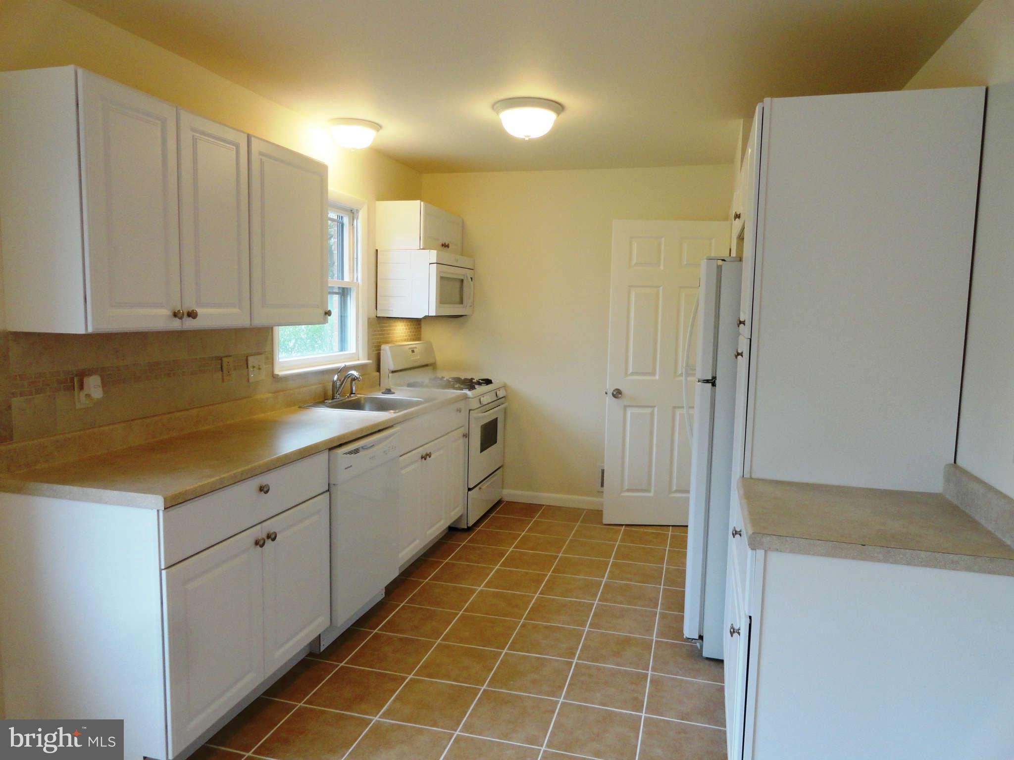 512 Shipley Road Linthicum Heights, MD 21090 - Photo 2 of 30 Completed remodeled Kitchen