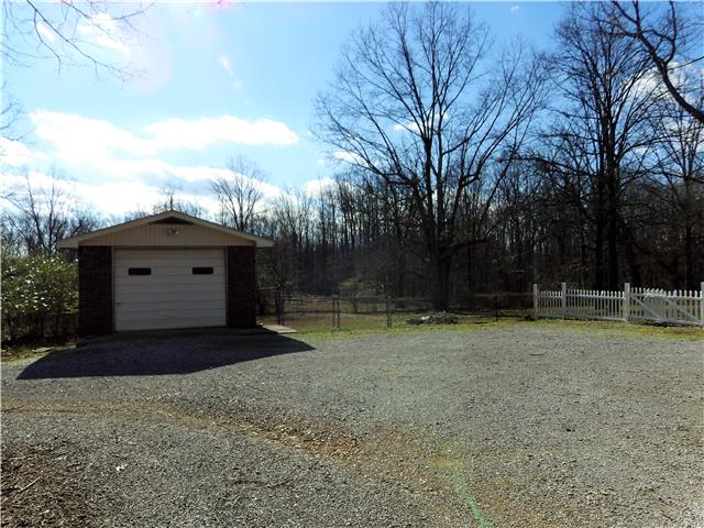 1387 Pomona Road Dickson, TN 37055 - Photo 5 of 20 Gallery Image 5