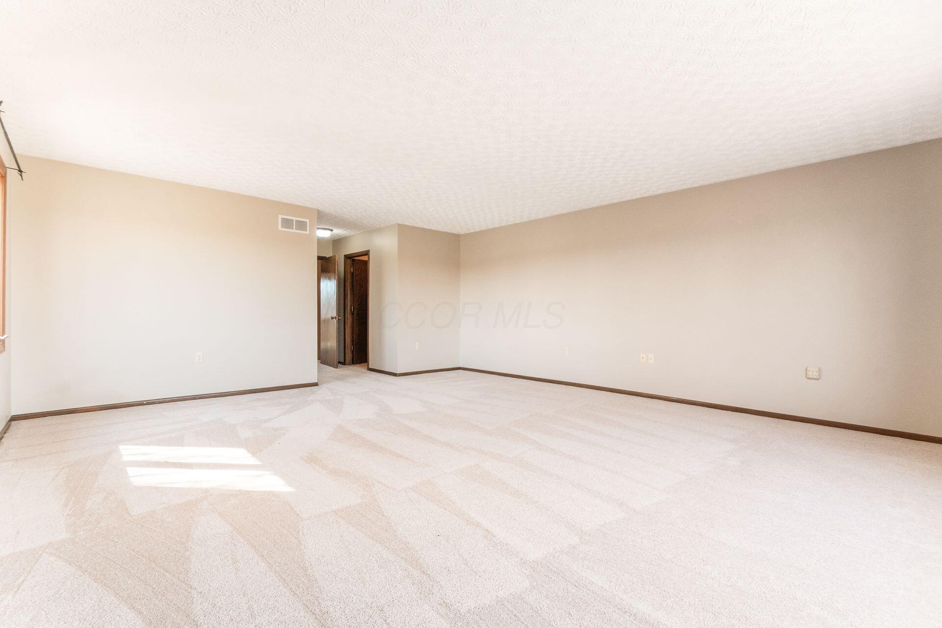 4784 Baker Road Delaware, OH 43015 - Photo 25 of 47 Bedroom
