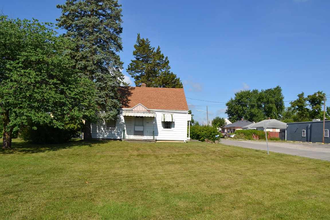 5602 Decatur Road Fort Wayne, IN 46806 - Photo 4 of 25
