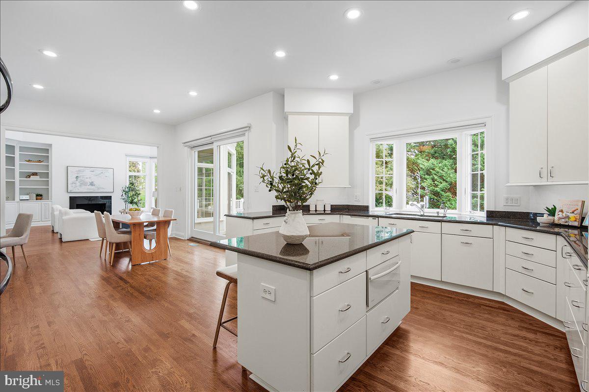8413 Rapley Ridge Lane Potomac, MD 20854 - Photo 13 of 85