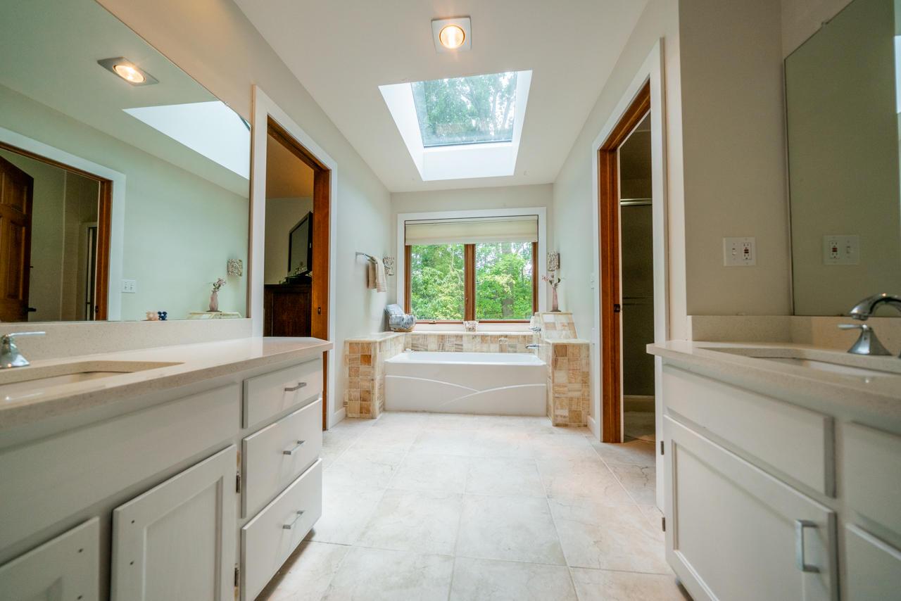 699 Eagle Ridge Powell, OH 43065 - Photo 12 of 21 Gallery Image 12