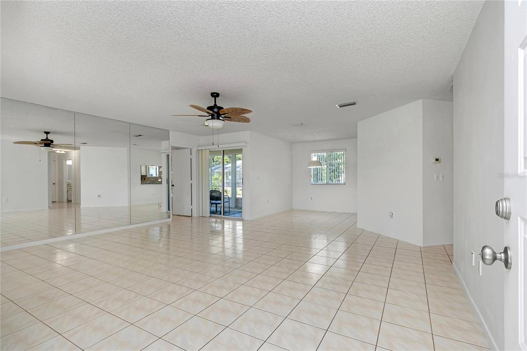 8487 Southwest 108th Place Ocala, FL 34481 - Photo 4 of 49