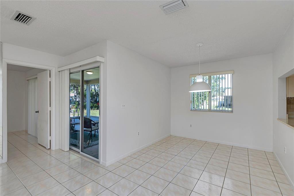 8487 Southwest 108th Place Ocala, FL 34481 - Photo 6 of 49