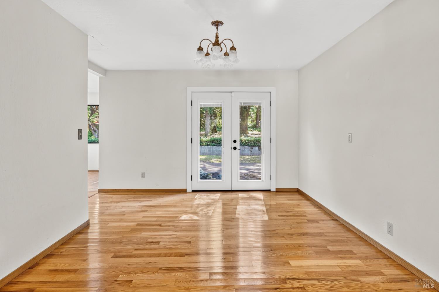 3151 Hearst Willits Road Willits, CA 95490 - Photo 10 of 34 Gallery Image 10