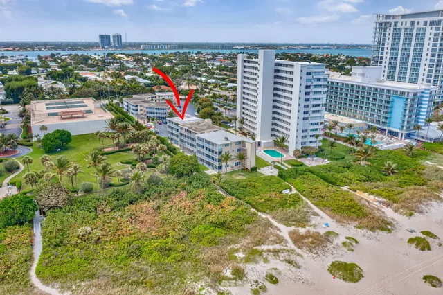 a view of backyard with outdoor space and seating area