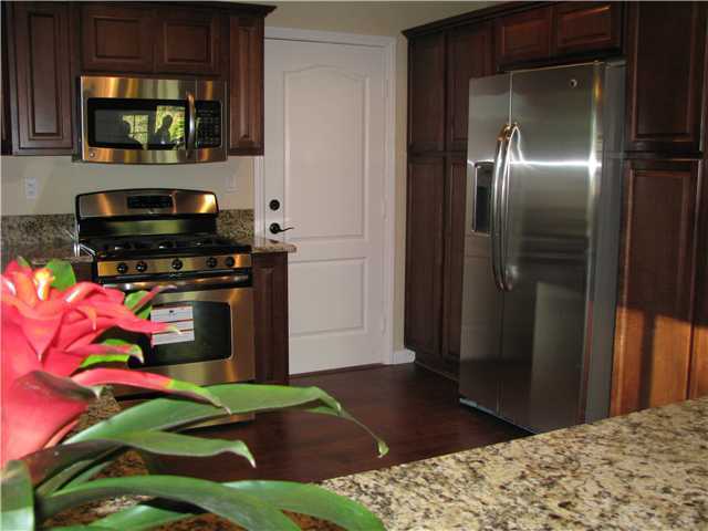 979 La Rue Avenue Fallbrook, CA 92028 - Photo 4 of 18