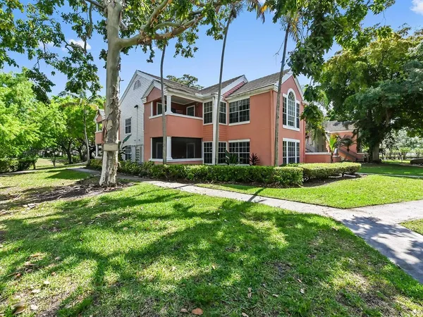 $2,499 | 1125 Crystal Way, Unit I, Delray Beach, FL 33444