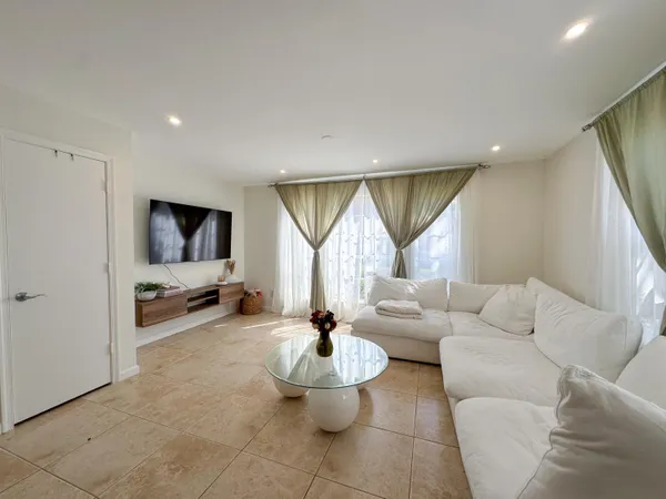 $2,499 | 1125 Crystal Way, Unit I, Delray Beach, FL 33444