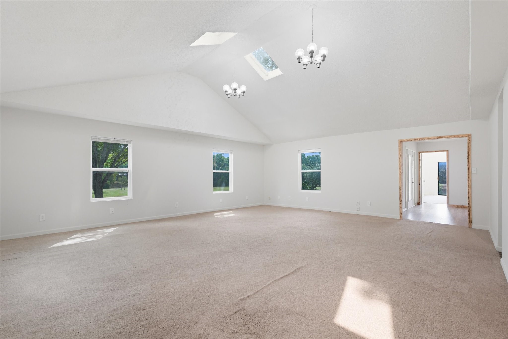 101 Merino Drive Huntsville, TX 77340 - Photo 9 of 42 Large living area makes entertaining a breeze.