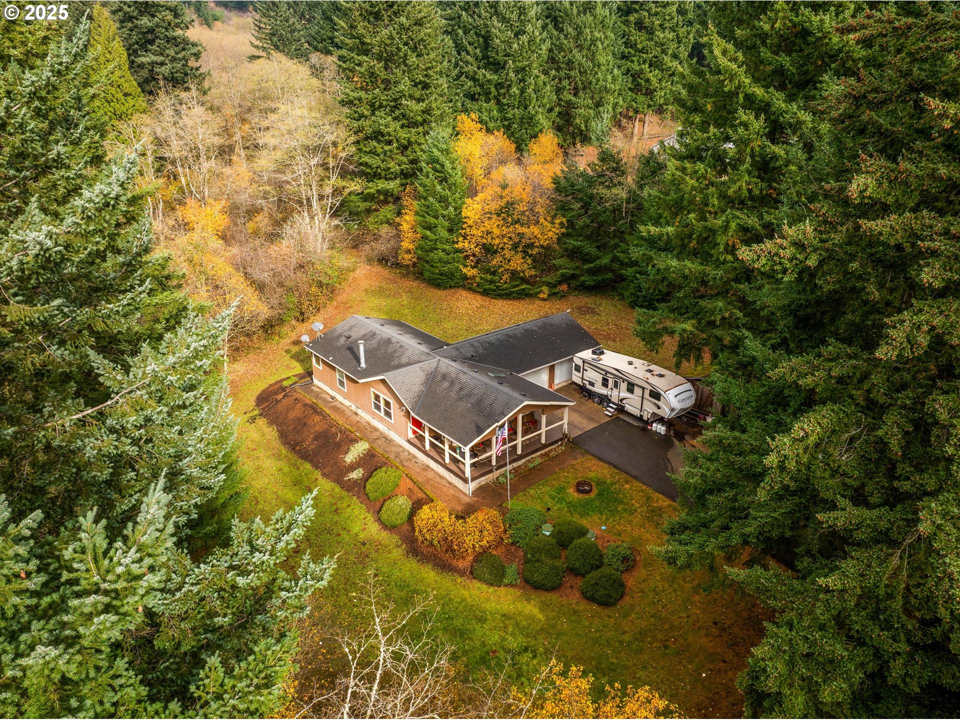 a view of an outdoor space