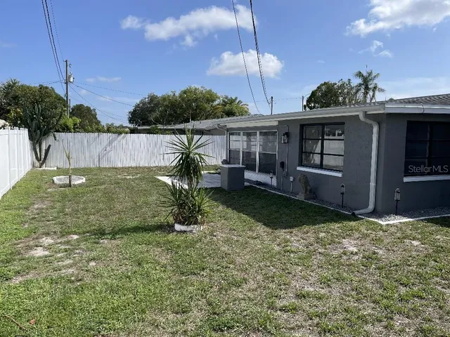 $250,000 | 1144 Rushmore Drive, Holiday, FL 34690