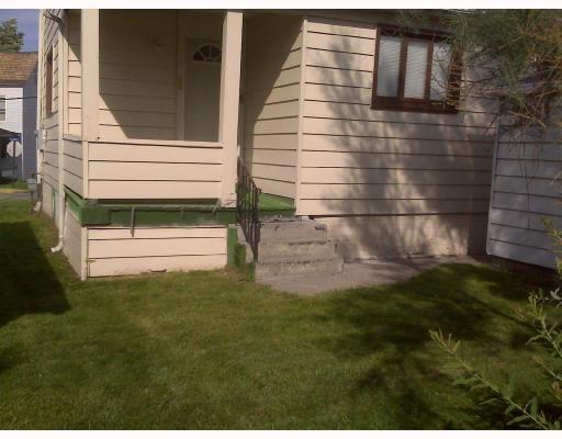 330 Henon Avenue Rochester, PA 15074 - Photo 2 of 7 Exterior Back.