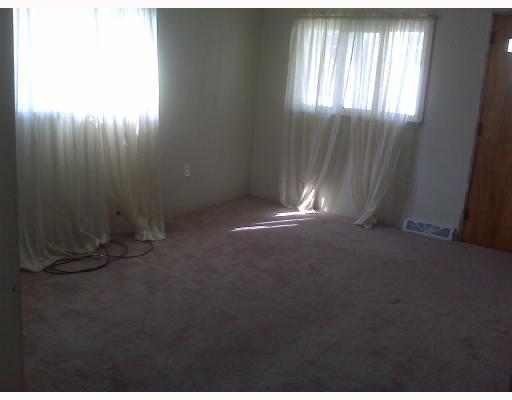 330 Henon Avenue Rochester, PA 15074 - Photo 6 of 7 Dining Room.