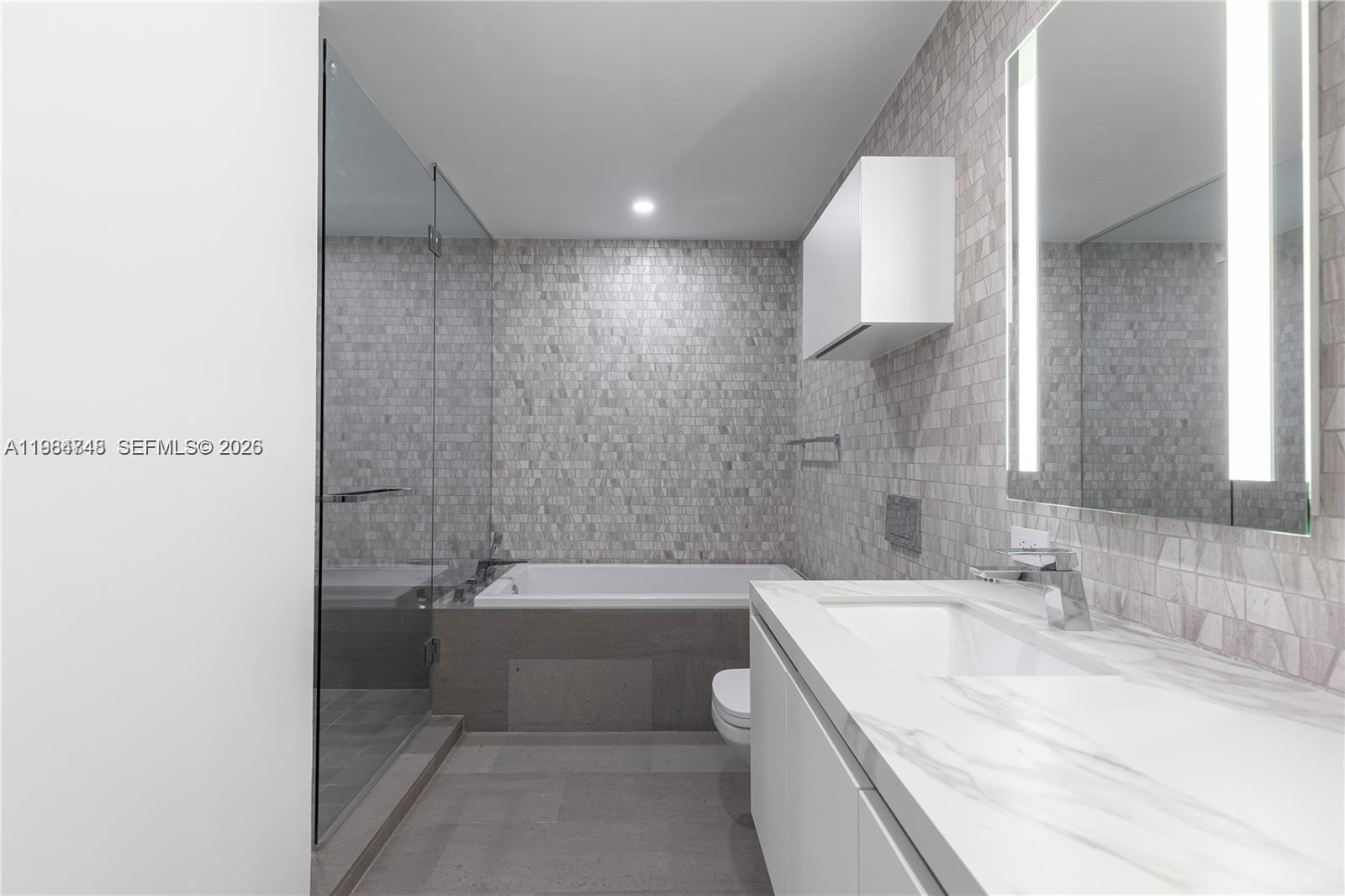 88 Southwest 7th Street, Unit 3406 Miami, FL 33130 - Photo 21 of 39