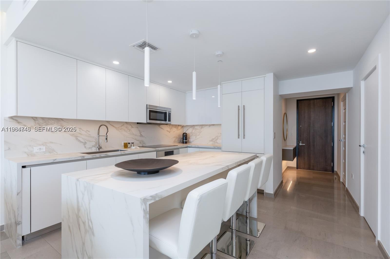 88 Southwest 7th Street, Unit 3406 Miami, FL 33130 - Photo 9 of 39