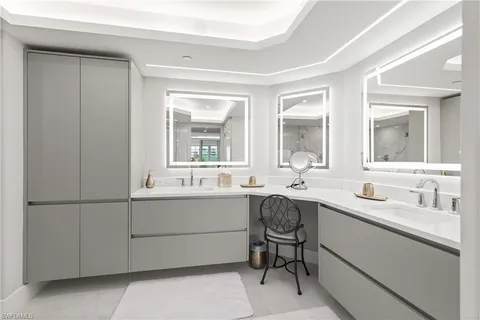 $10,500 | 21 Bluebill Avenue, Unit B302, Naples, FL 34108