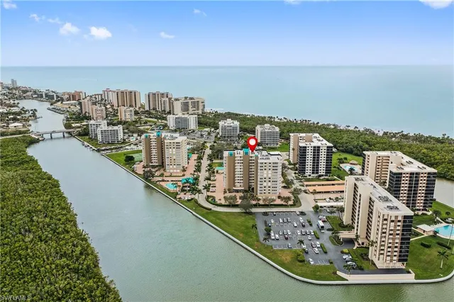 $10,500 | 21 Bluebill Avenue, Unit B302, Naples, FL 34108