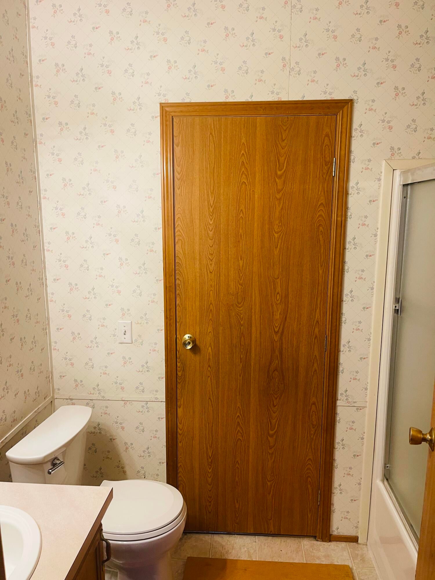 555 Freeman Road, Unit 214 Central Point, OR 97502 - Photo 17 of 21 46998A9E-96CB-4C69-ABA5-D5AB81E461F9