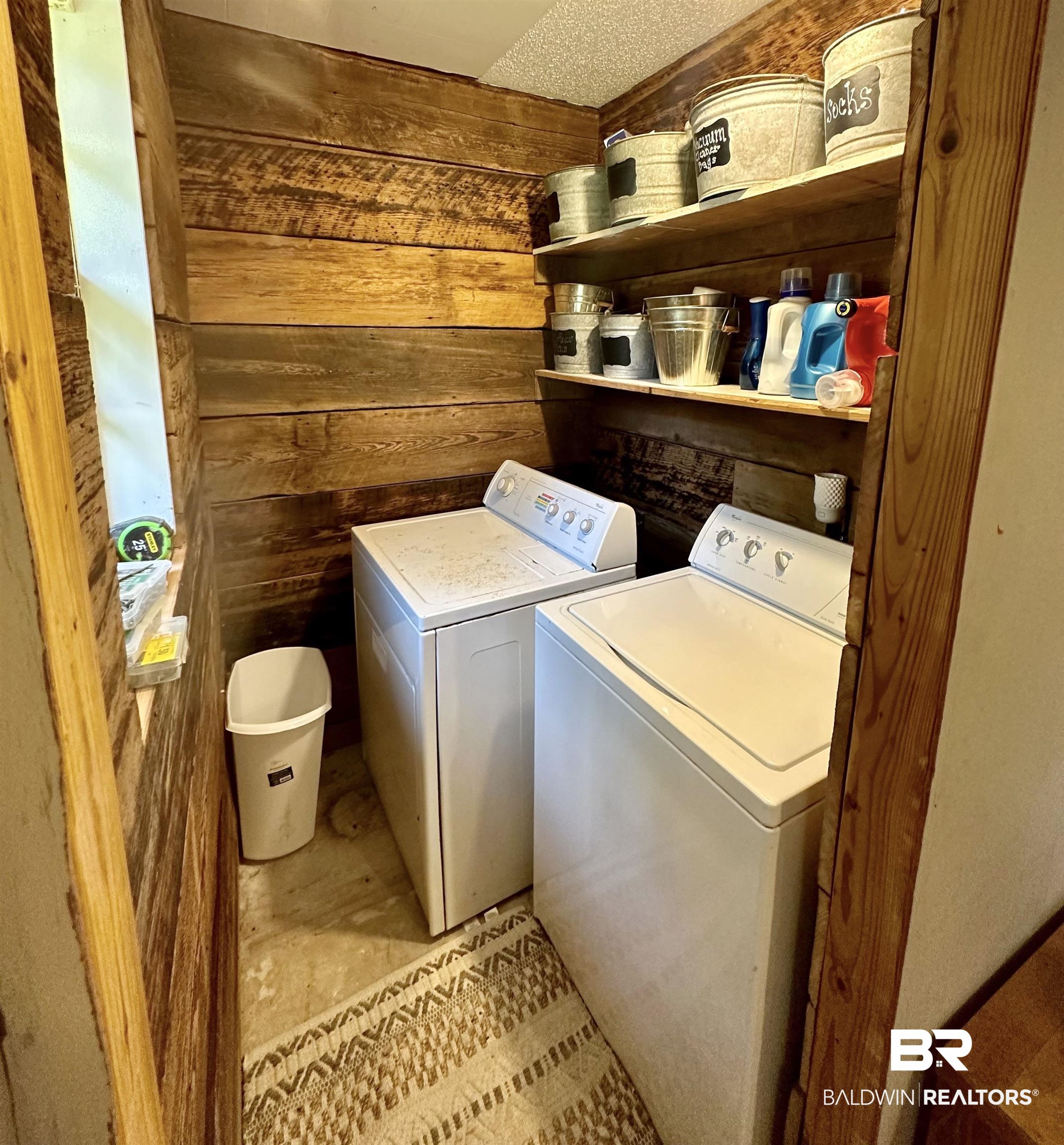 7701 Highway 69 Jackson, AL 36545 - Photo 29 of 39 laundry room