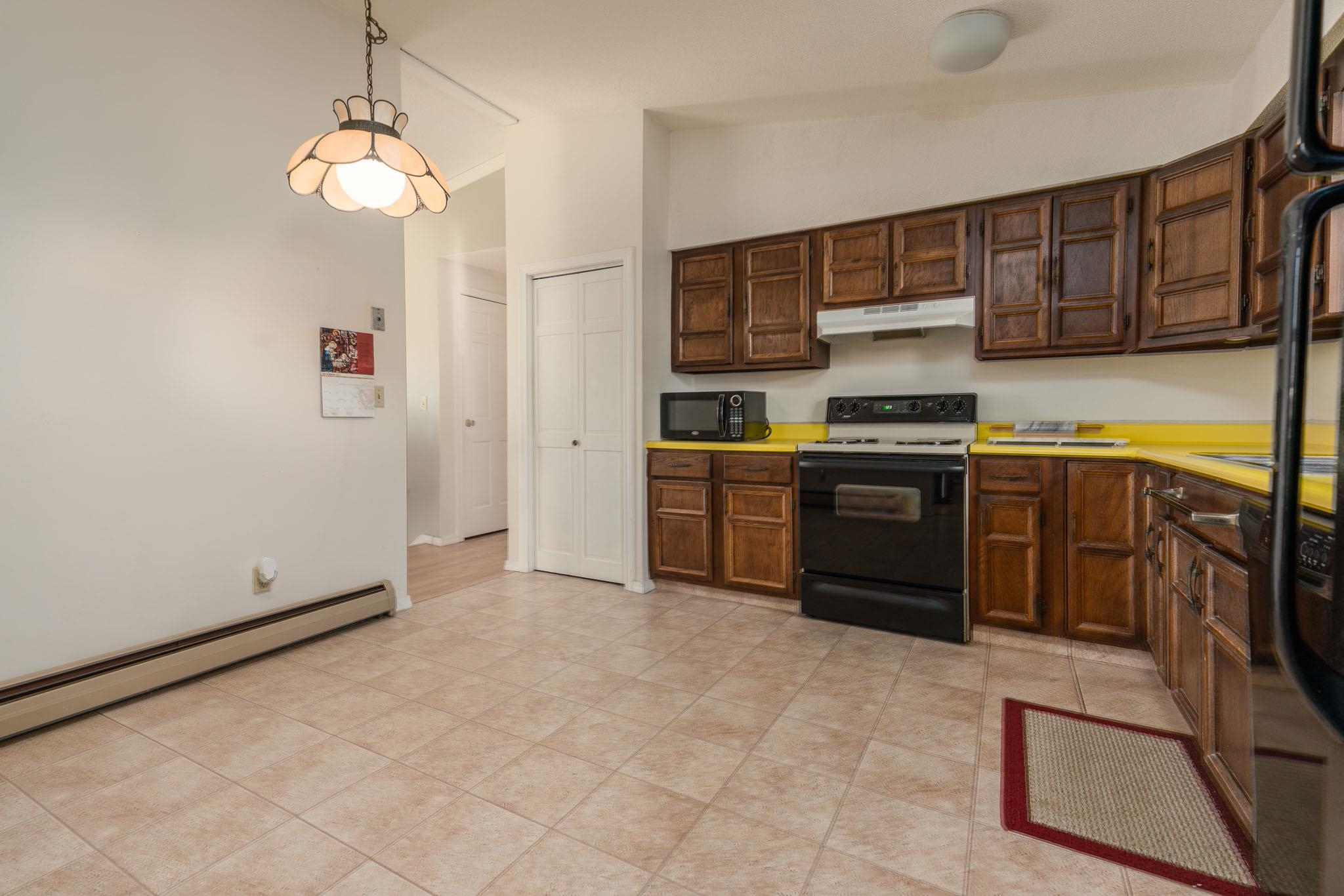 147 Harris Road Nashua, NH 03062 - Photo 3 of 32