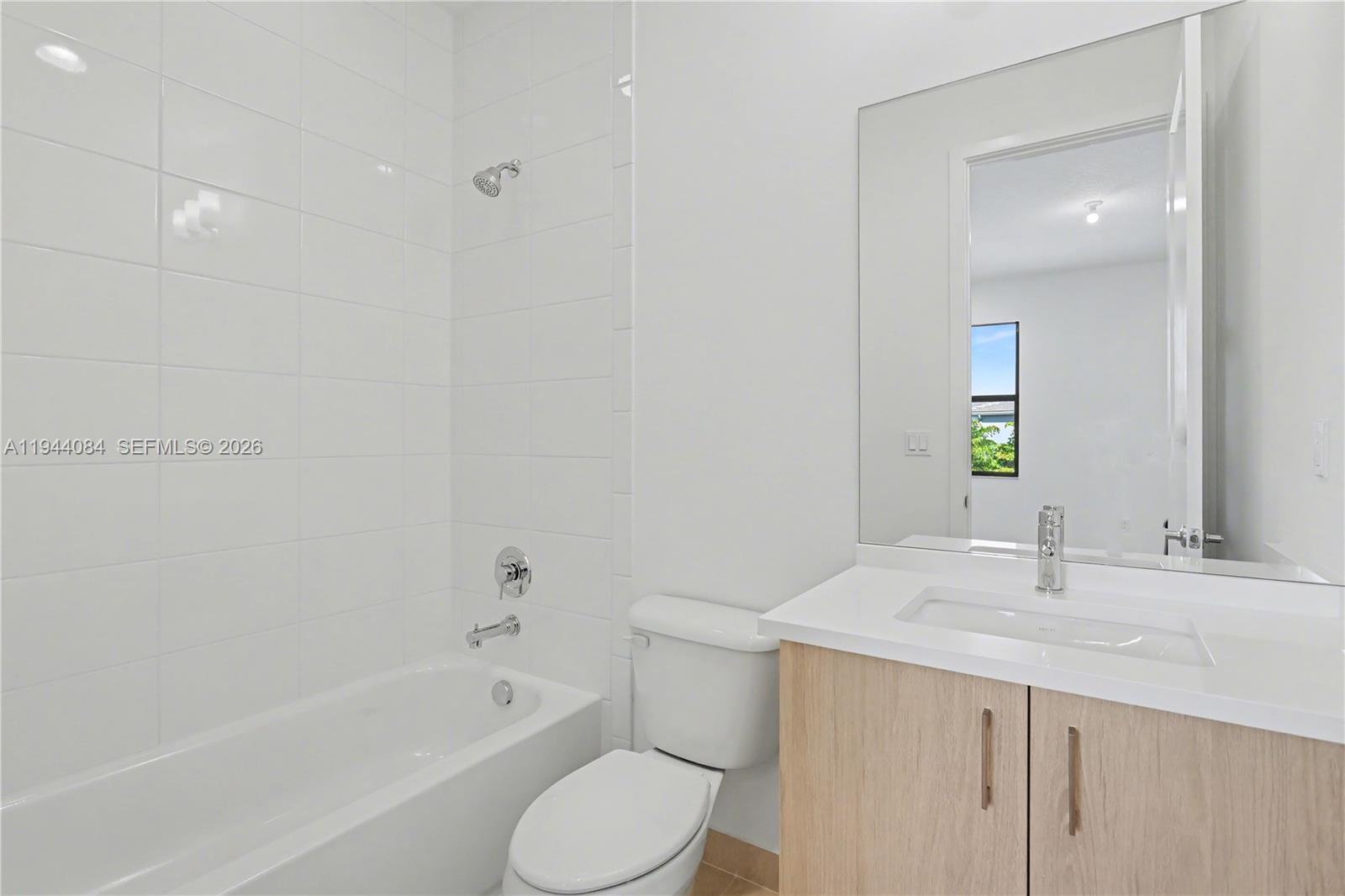 8525 Crystal Downs Avenue Boca Raton, FL 33434 - Photo 36 of 84 Bathroom 3