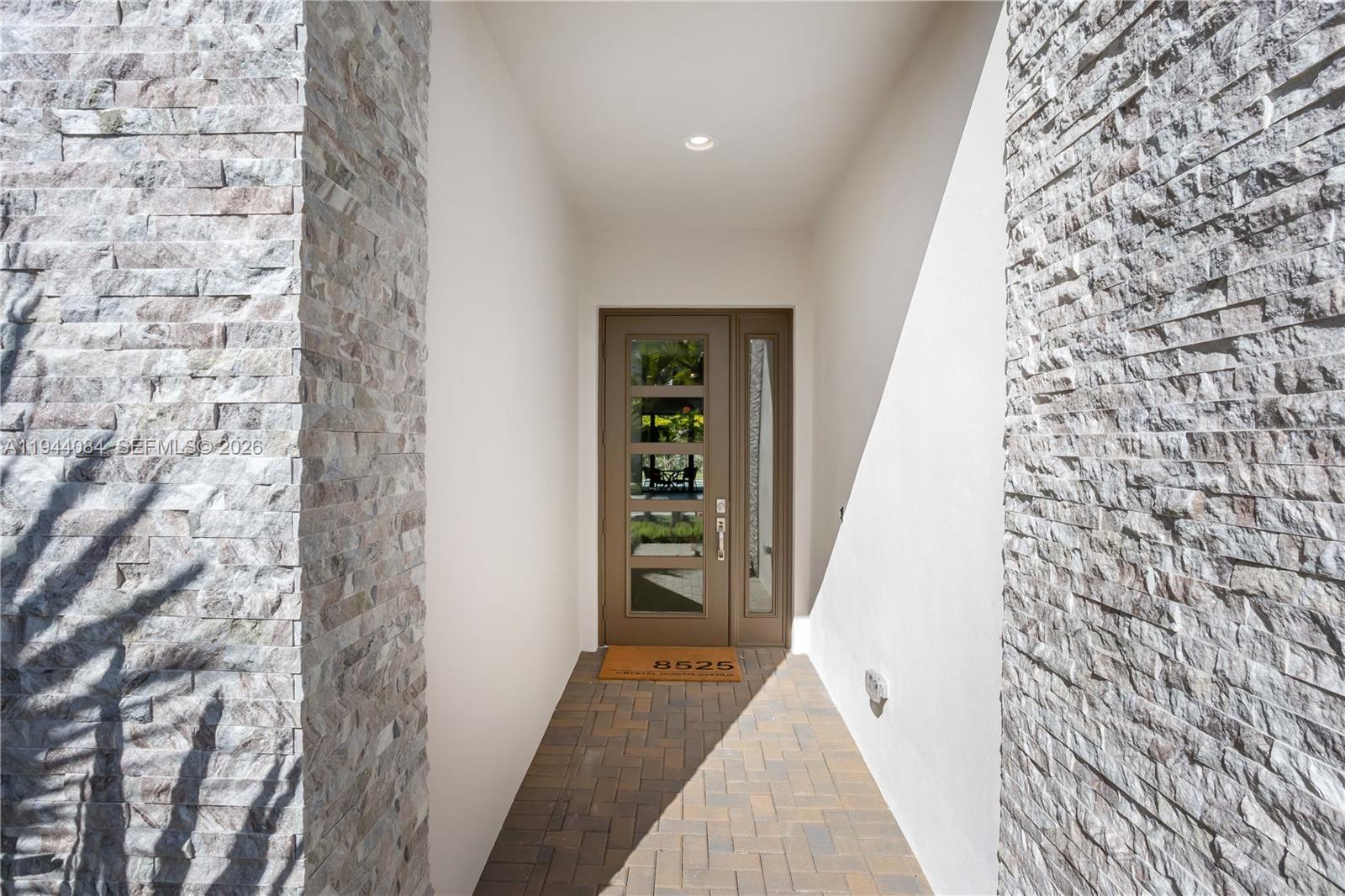 8525 Crystal Downs Avenue Boca Raton, FL 33434 - Photo 4 of 84