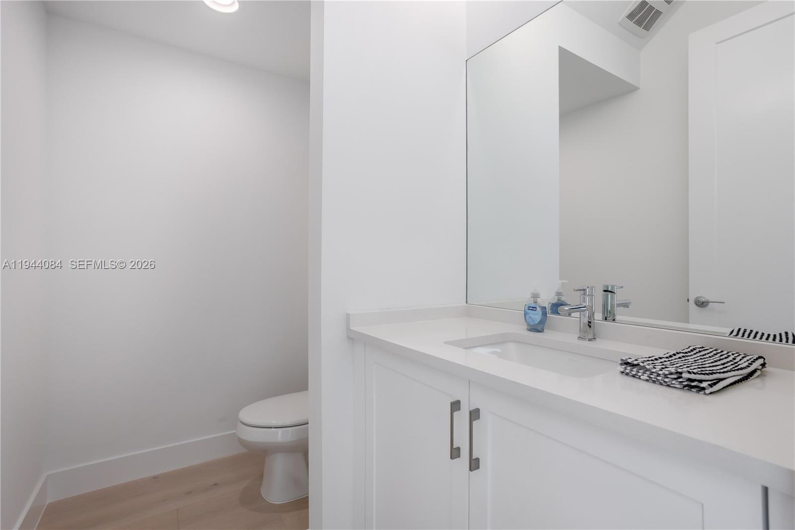 8525 Crystal Downs Avenue Boca Raton, FL 33434 - Photo 9 of 84 Downstairs Powder Room