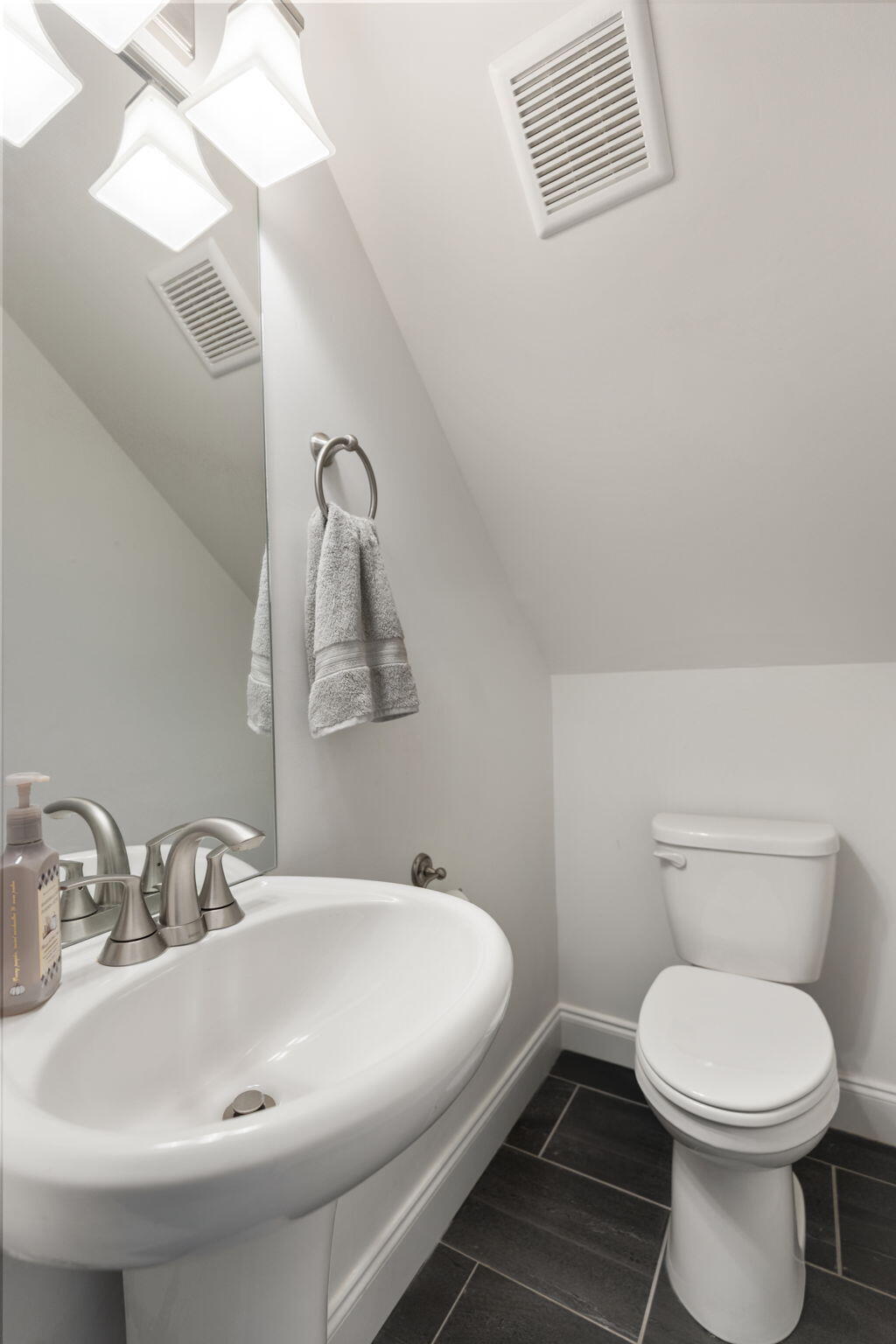 1902 Young Road Southeast Cleveland, TN 37323 - Photo 11 of 37 13-web-or-mls-146A1395