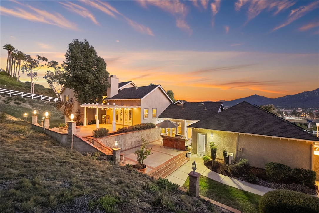 30230 De Portola Road Temecula, CA 92592 - Photo 55 of 76 View of both upper and lower patios