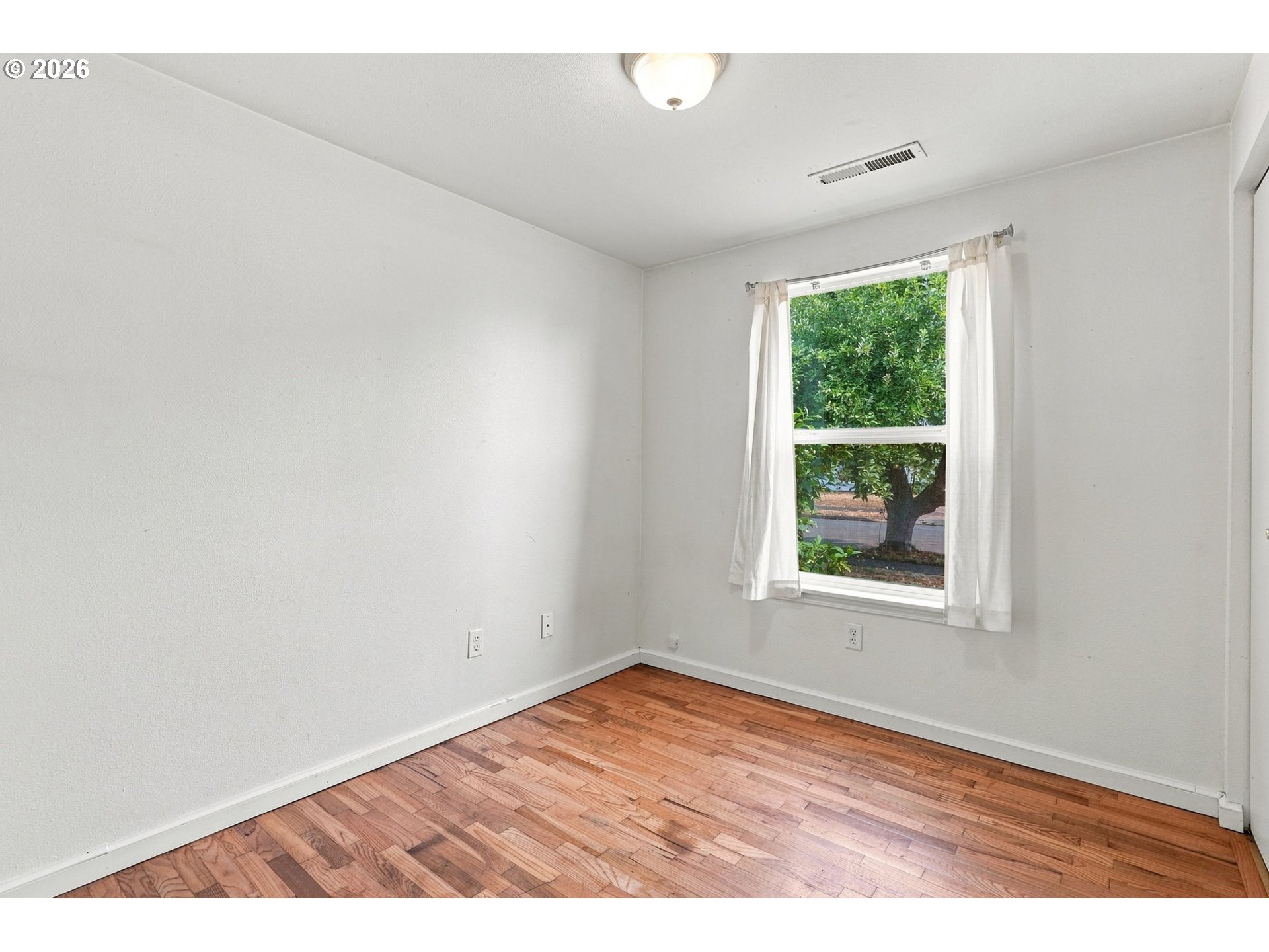 1219 Pleasant Street Springfield, OR 97477 - Photo 20 of 42 Gallery Image 20