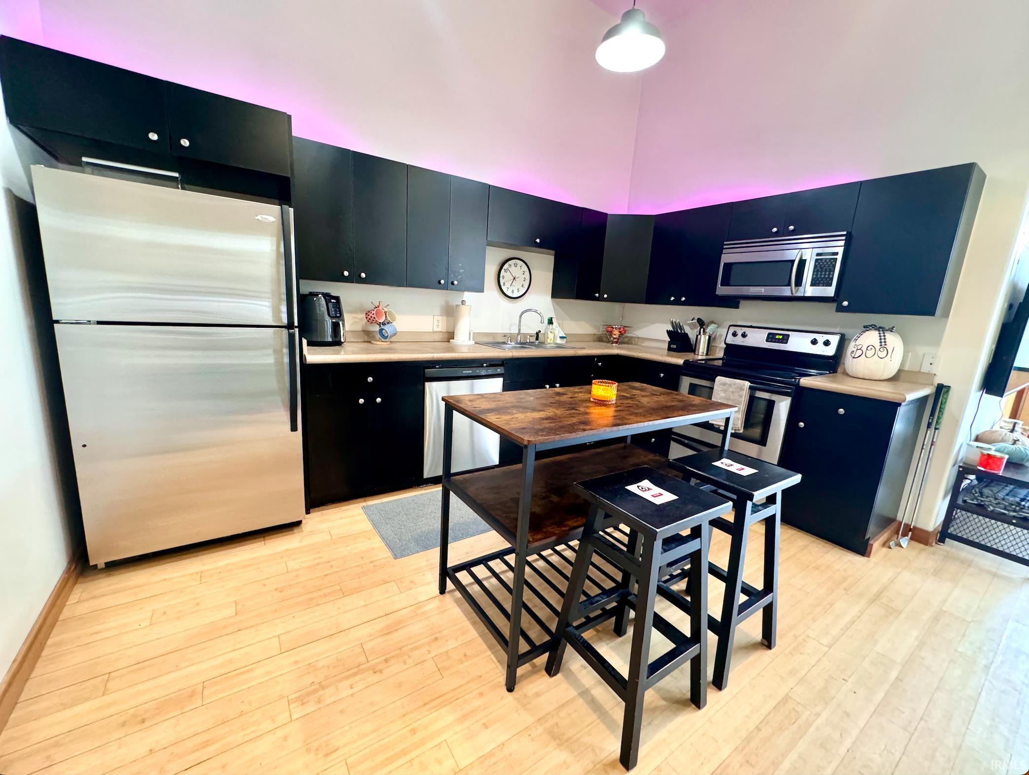 213 North Walnut Street, Unit 1 Bloomington, IN 47404 - Photo 4 of 12