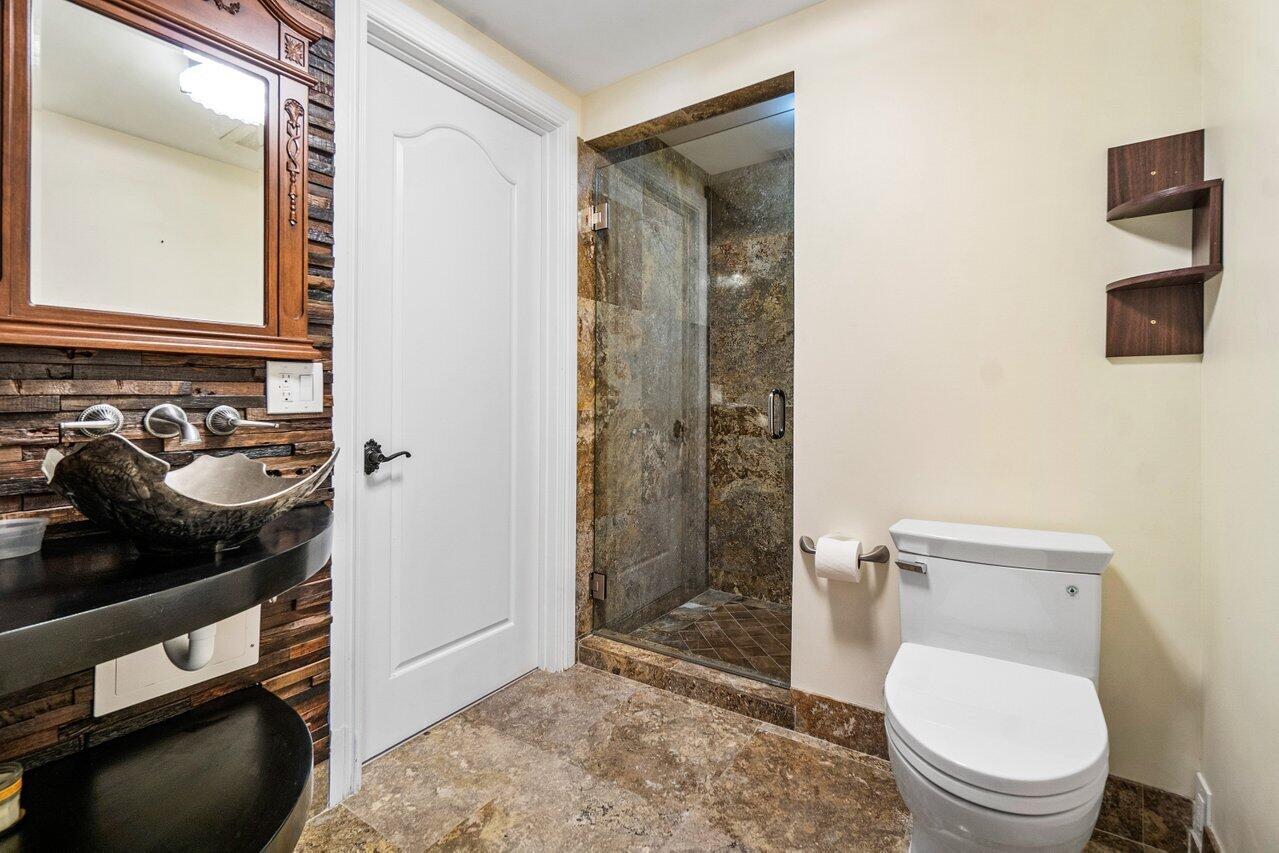 217 Thatch Palm Drive Boca Raton, FL 33432 - Photo 24 of 51 Bathroom 2