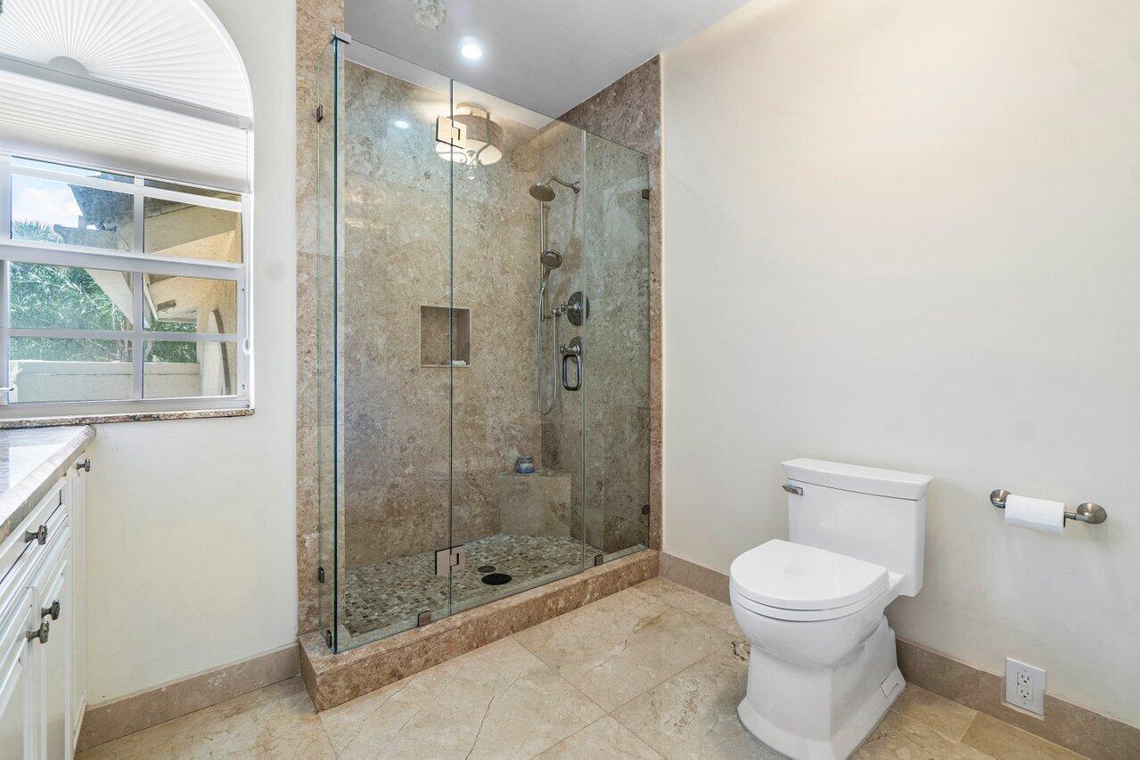 217 Thatch Palm Drive Boca Raton, FL 33432 - Photo 29 of 51 Bathroom 4