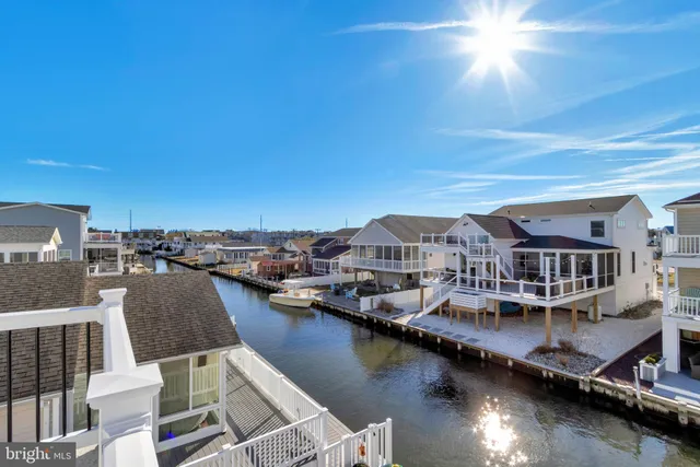 $2,300,000 | 24 West Atlantic Street, Fenwick Island, DE 19944