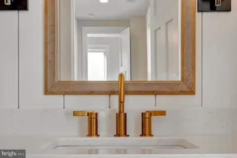 $2,300,000 | 24 West Atlantic Street, Fenwick Island, DE 19944