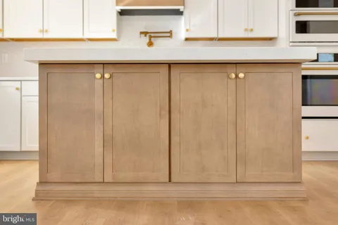 $2,300,000 | 24 West Atlantic Street, Fenwick Island, DE 19944