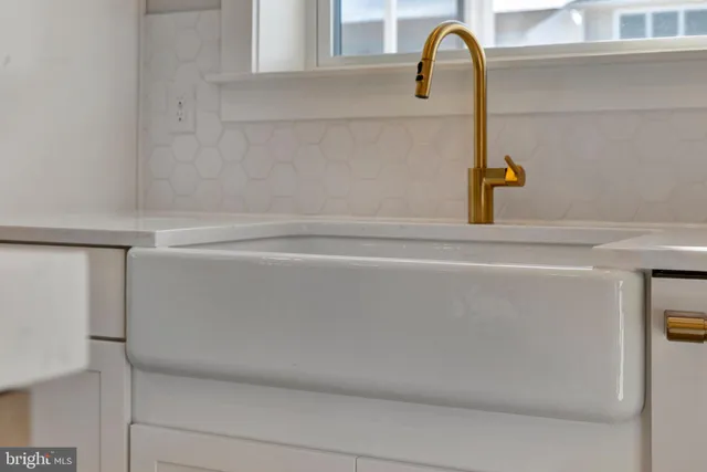 $2,300,000 | 24 West Atlantic Street, Fenwick Island, DE 19944