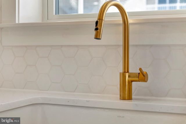 $2,300,000 | 24 West Atlantic Street, Fenwick Island, DE 19944